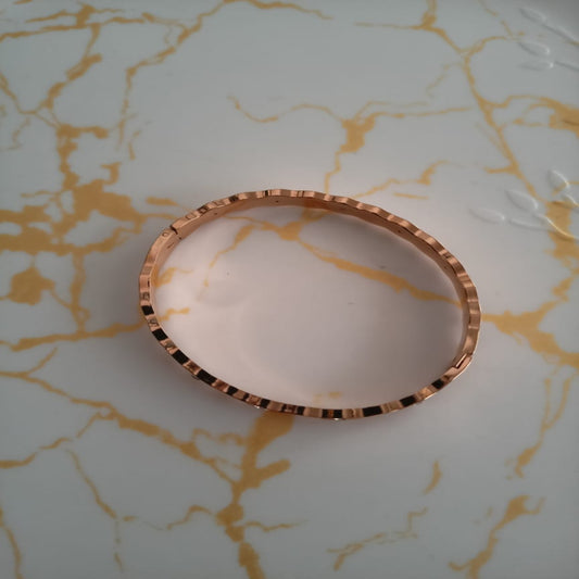 Anti Tarnish Kada With American Diamonds.