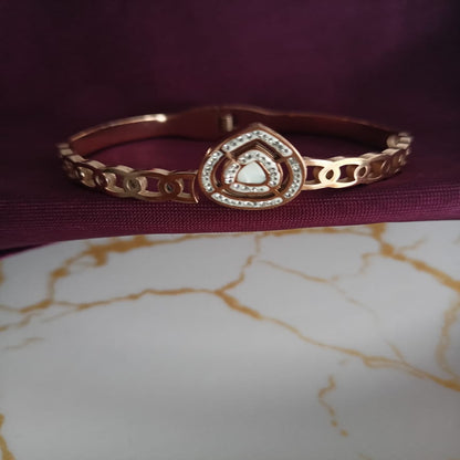 Diamond shaped kada